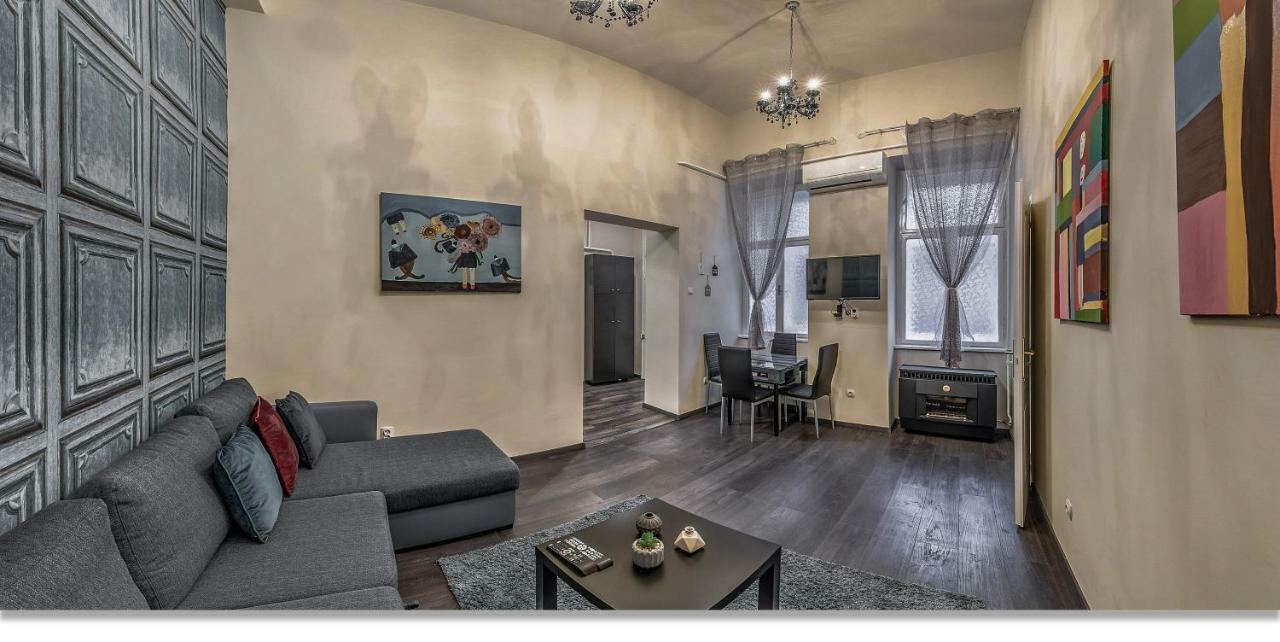 Opera Boutique Apartment Budapest Luaran gambar